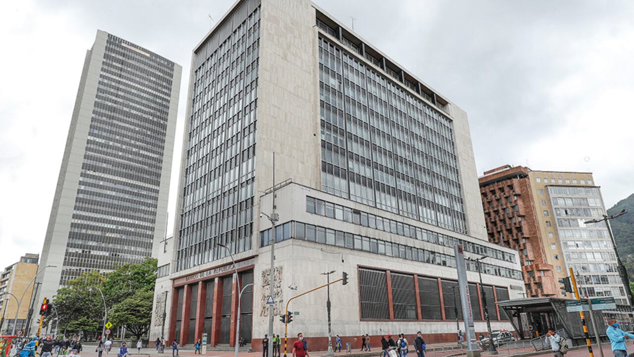 Esta semana la Junta Directiva del Banco de la República definirá el aumento de sus tasas. Los analistas creen que podría pasar de 9 a 10,5 por ciento.