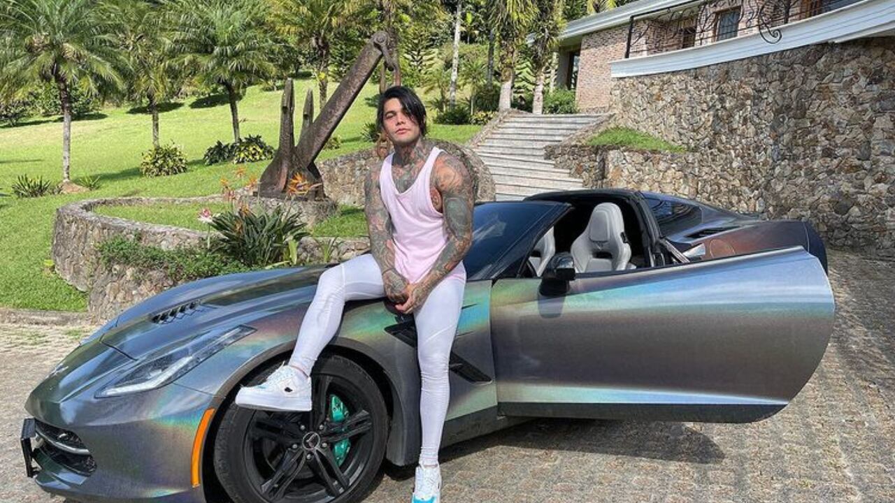 El carísimo celular que tiene Yeferson Cossio