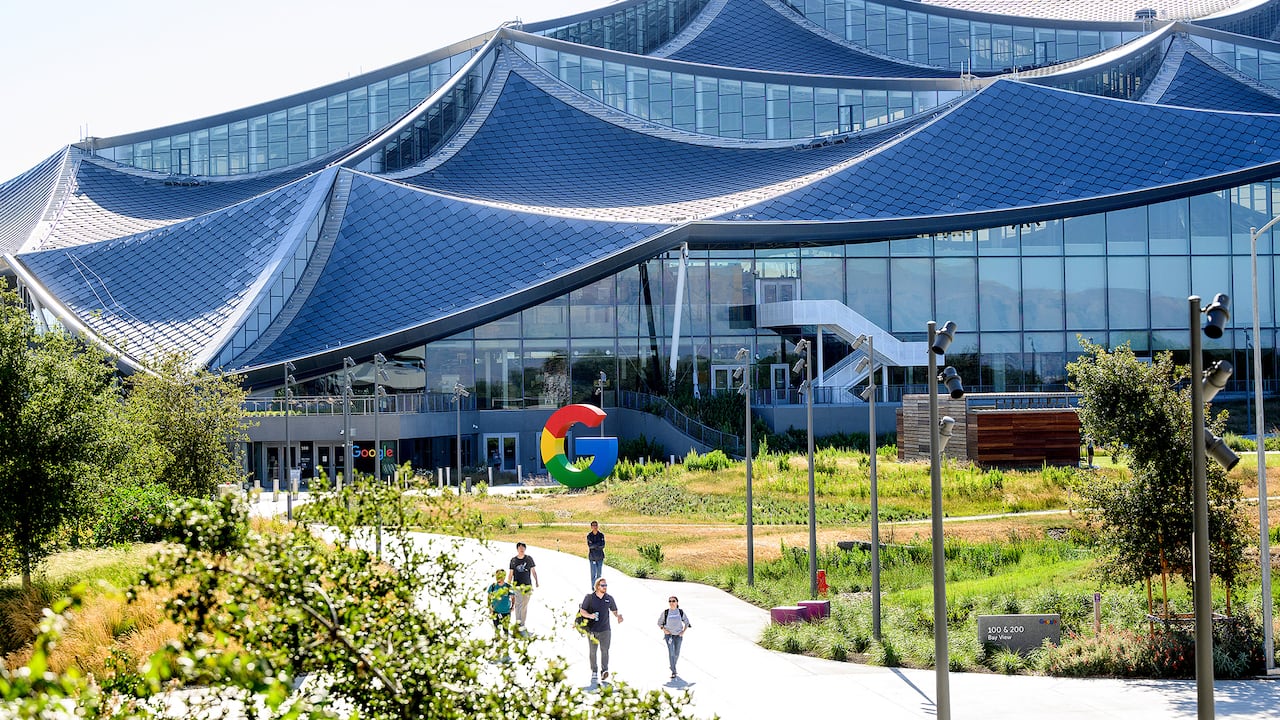 En imágenes : Google abre sus nuevas oficinas futuristas en Silicon Valley.
