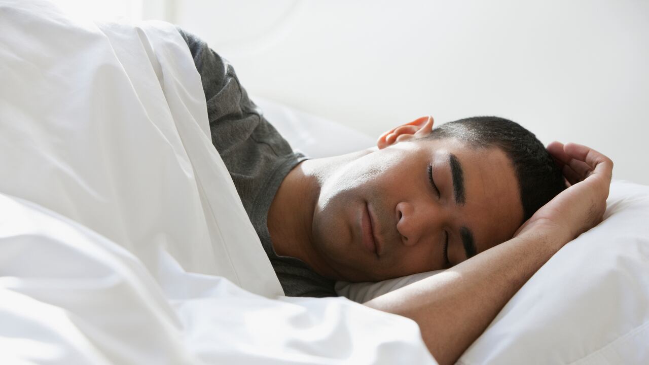 Revelan cuál es la mejor posición para dormir