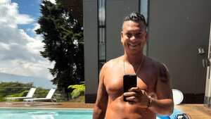 El exfutbolista compartió esta foto en sus redes sociales mostrando su actual estado físico.