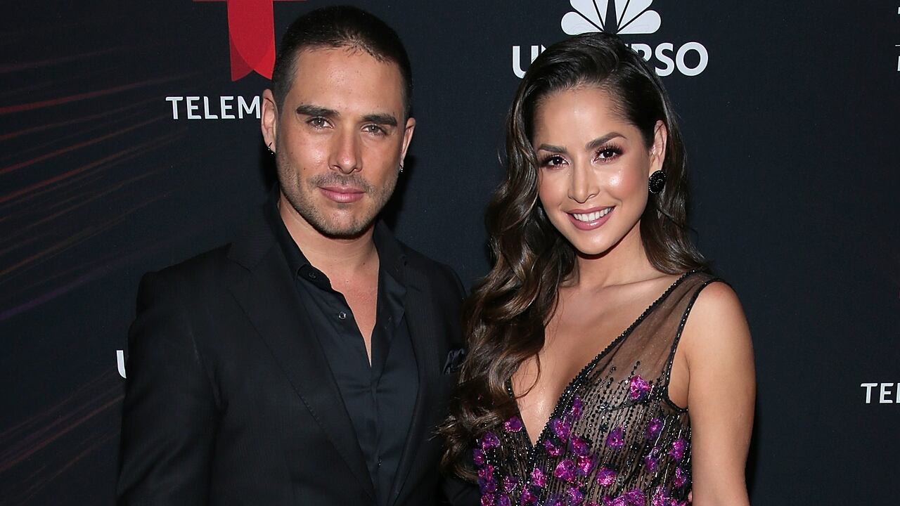 NEW YORK, NY - MAY 14: Actors Sebastian Caicedo and Carmen Villalobos attend the 2018 Telemundo Upfront at the Park Avenue Armory on May 14, 2018 in New York City. (Photo by Jemal Countess/Getty Images)