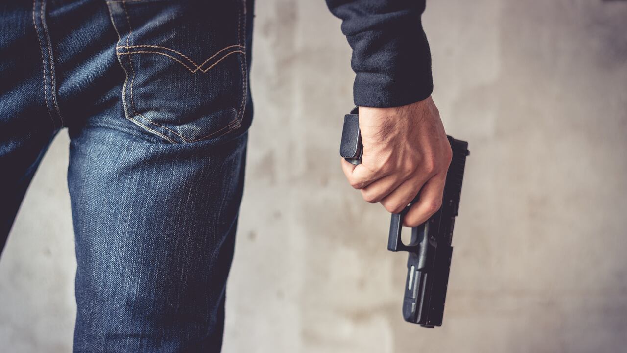 Por servirle papás fritas frías hombre le dispara a un empleado de McDonald’s