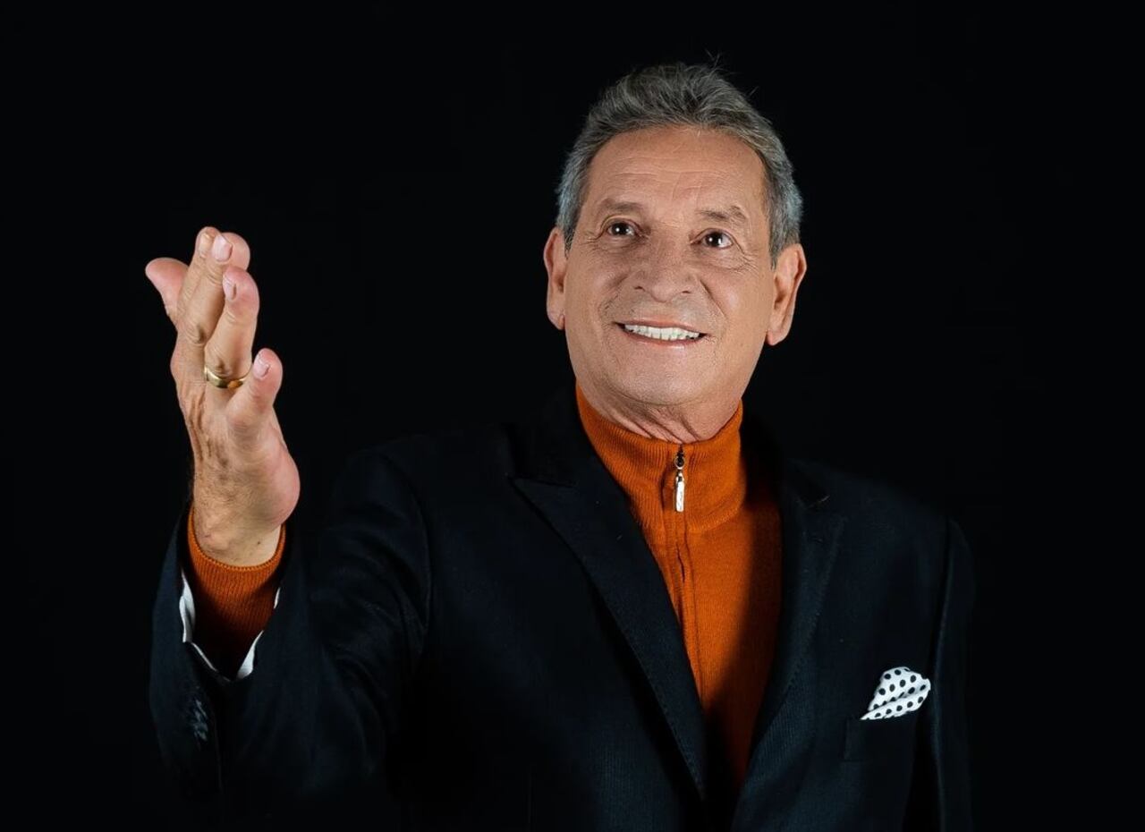Darío Gómez, 'el rey del despecho', murió a los 71 años en Medellín.
