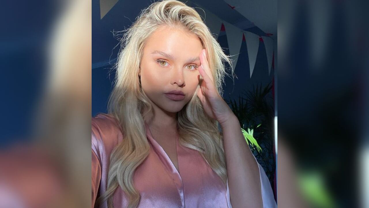 Kinsey, mujer que se metió al campo en la final de Champions League 2018-2019.