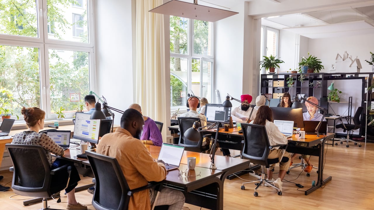 ¿El suyo está en la lista? Estos son los trabajos que nunca desaparecerán, según la IA