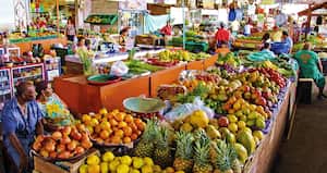 Para el tercer trimestre de este año, en el crecimiento anual del PIB desde la oferta, de los 12 sectores de la economía, solo el agrícola decreció (-1,4 por ciento). Los alimentos explicaron el 32 por ciento de la inflación mensual, impulsada por papas, frutas frescas, arroz, huevos y café.