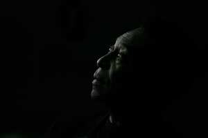 La leyenda del fútbol brasileño Pelé asiste a la inauguración de una exhibición sobre su vida titulada King's Marks, en Brasilia, Brasil, el 25 de junio de 2008.