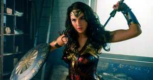 Gal Gadot hace el papel de Mujer Maravilla.