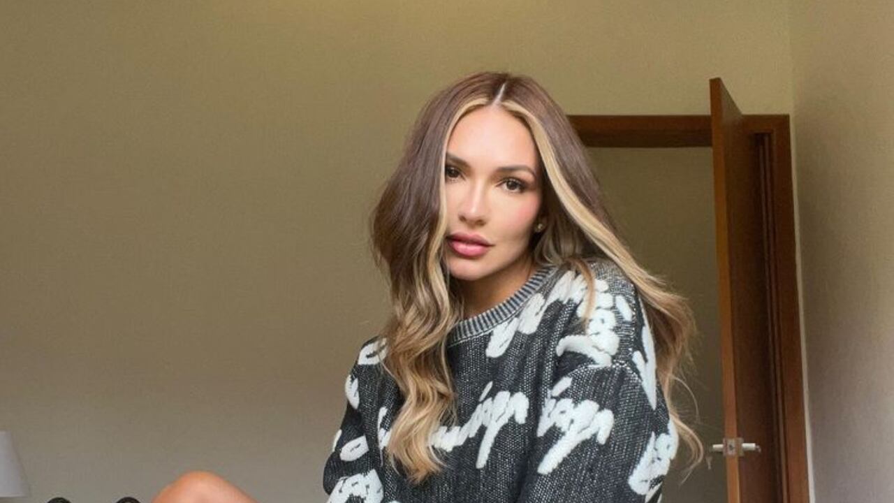 Protuberantes nalgas de Kimberly Reyes y sin casi ropa paralizaron sus redes