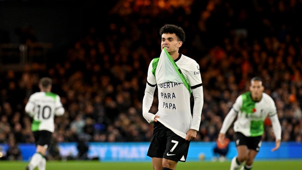 Luis Díaz exigiendo la liberación de su padre.
