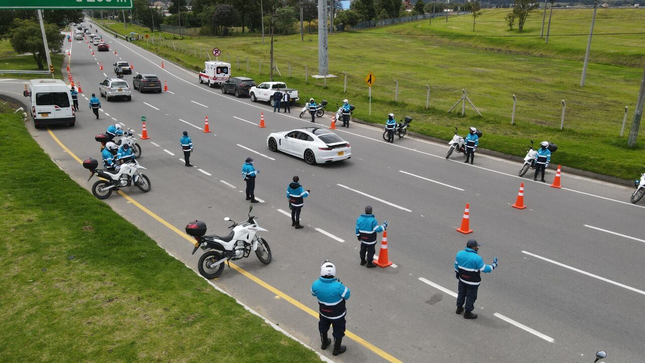 La Alcaldía de Soacha estudiará la posibilidad de levantar el pico y placa los puentes festivos.