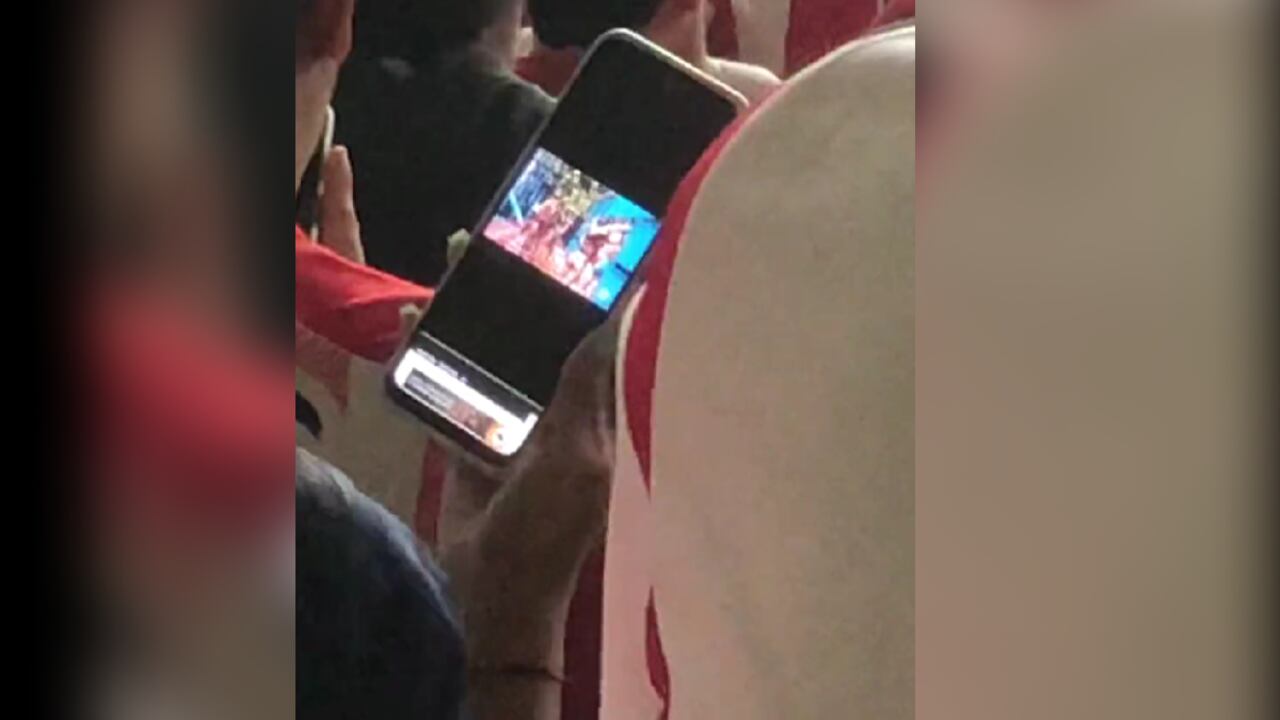 Hinchas de Junior fueron captados por las cámaras.