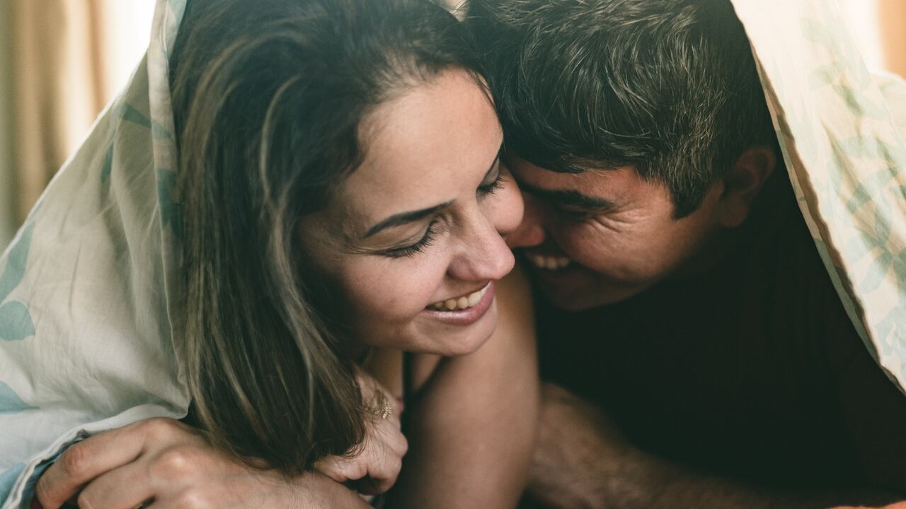Pareja en la cama