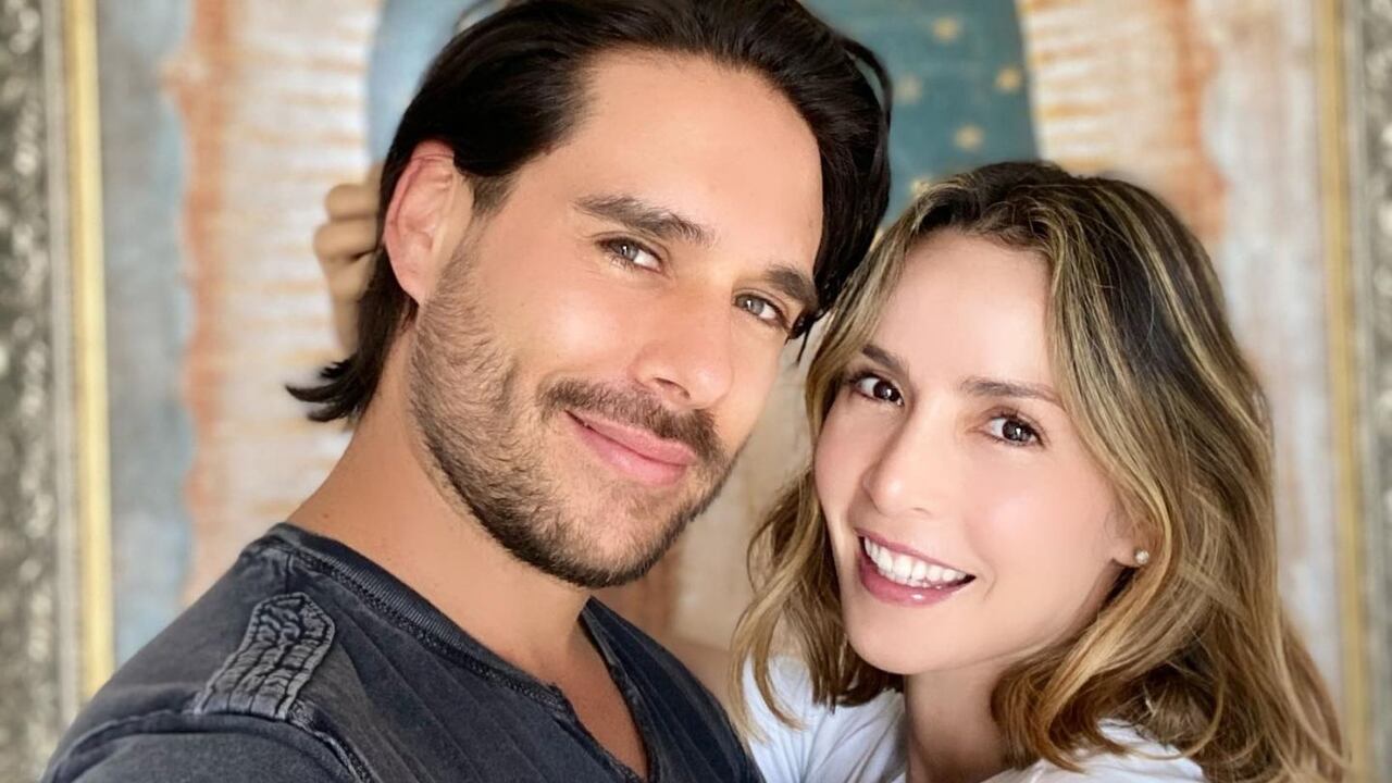 ¿Cuántas veces se ha casado Carmen Villalobos?