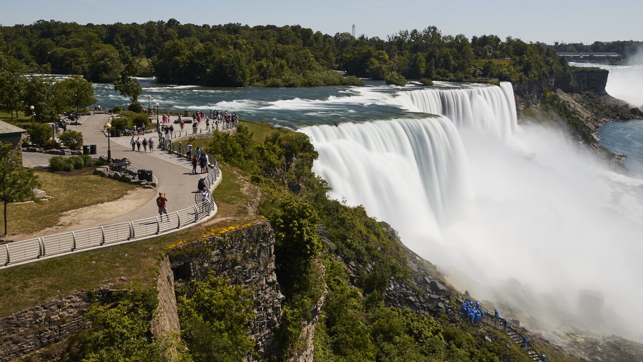Así es el túnel que le permitirá caminar por debajo de las cataratas del Niágara