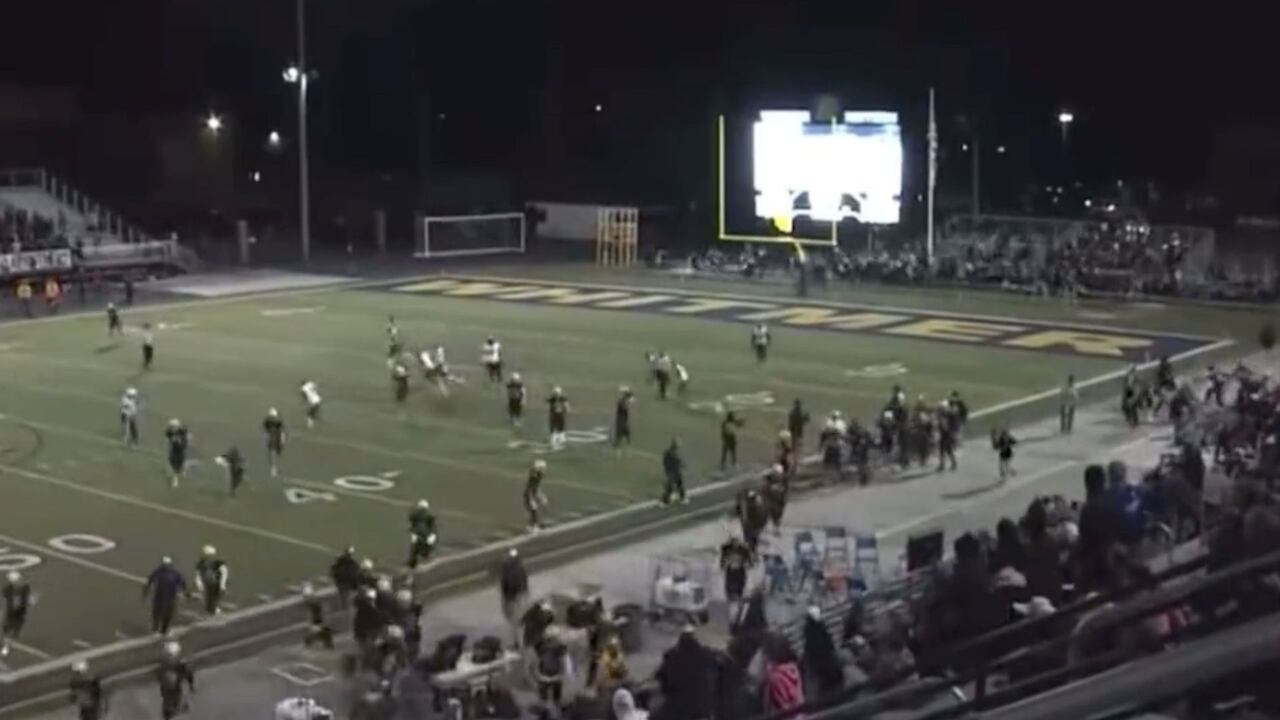 Tiroteo en partido de fútbol americano en Estados Unidos.