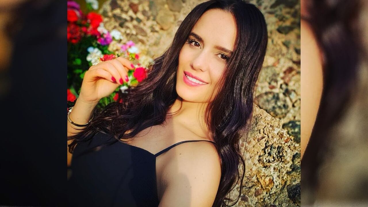 “Demasiaso”, le dicen a Ana Lucia Domínguez por foto donde se le ve hasta el más pequeño lunar en bikini