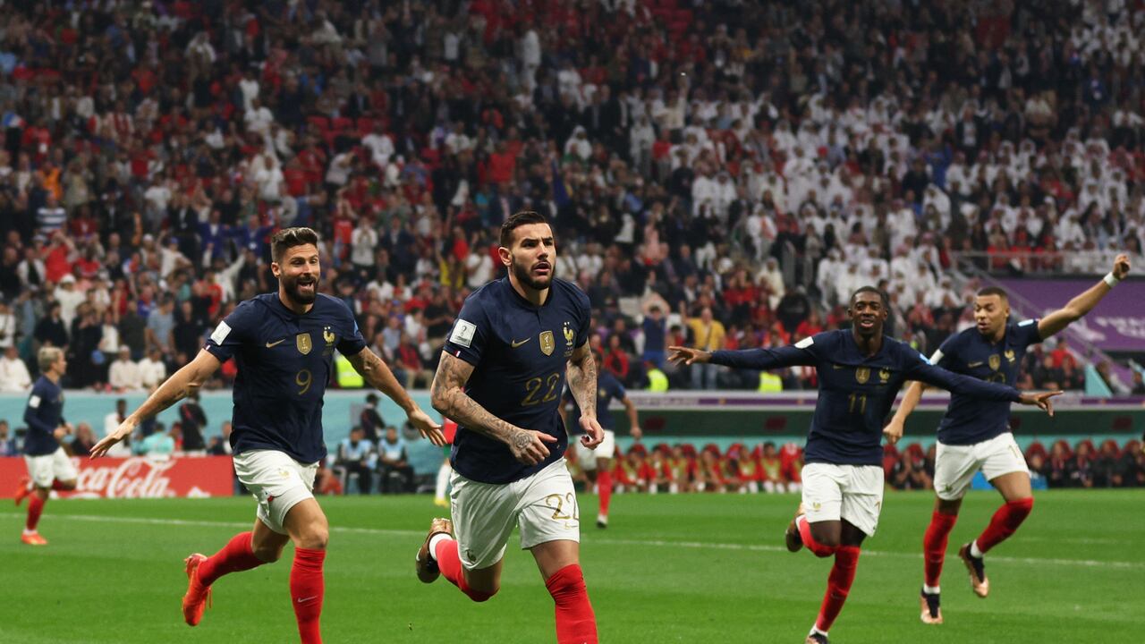 La selección de Francia clasificó a la final del Mundial de Qatar 2022. (Photo by Adrian DENNIS / AFP)