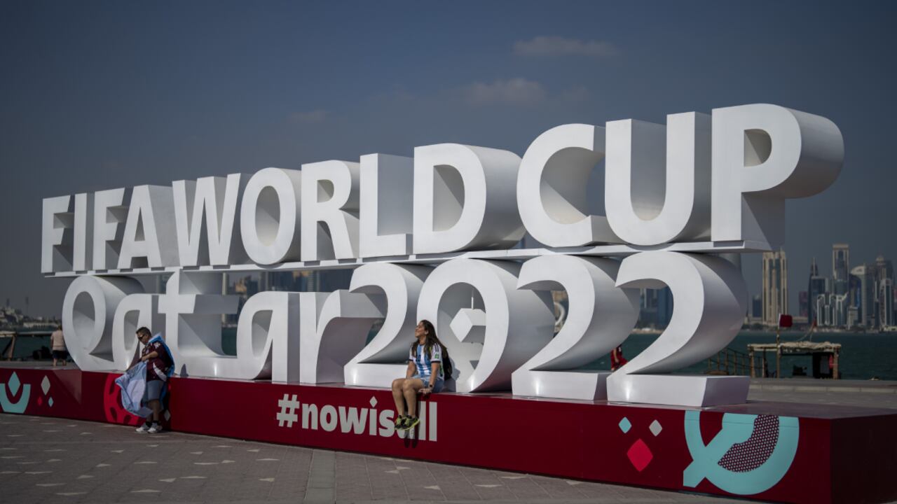 Argentinian fans gather at the Doha Corniche in Doha, Qatar, Monday, Nov. 21, 2022. (AP/Manu Fernandez)