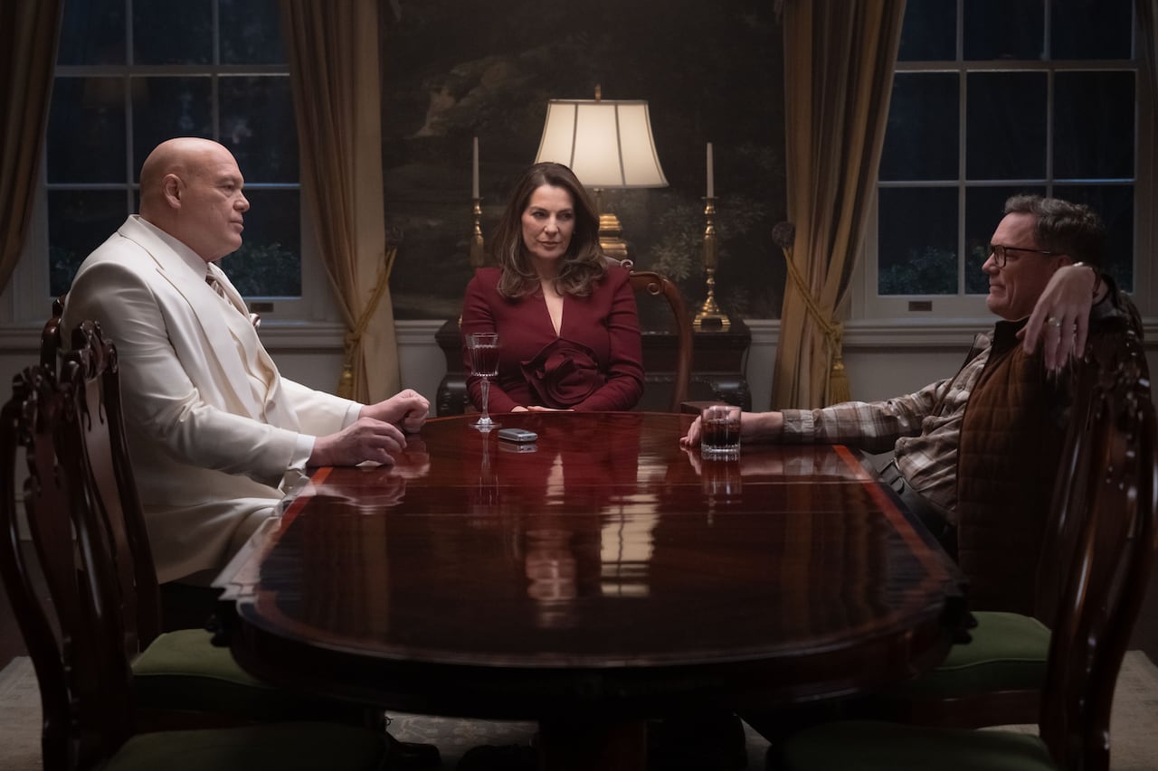 L-R: Wilson Fisk / Kingpin (Vincent D’Onofrio), Vanessa Fisk (Ayelet Zurer), and Mr. Charles (Matthew Lillard) in Marvel Television's DAREDEVIL: BORN AGAIN, exclusively on Disney+. Photo by Jojo Whilden. © 2025 MARVEL.