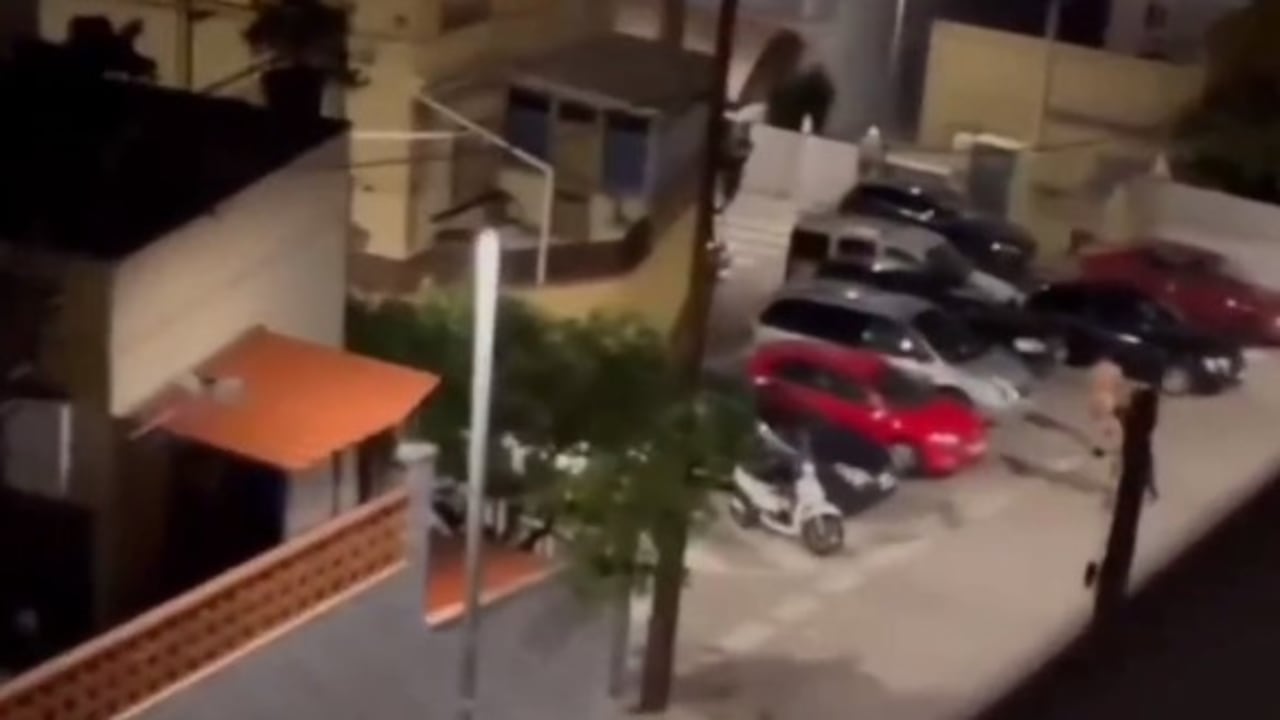 Hombre desnudo infiel