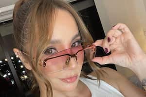 La cantante sorprendió con dos fotografías que mostraron el nuevo tono que ahora tiene su cabello.