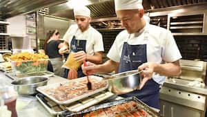 Instagram @elchato_rest