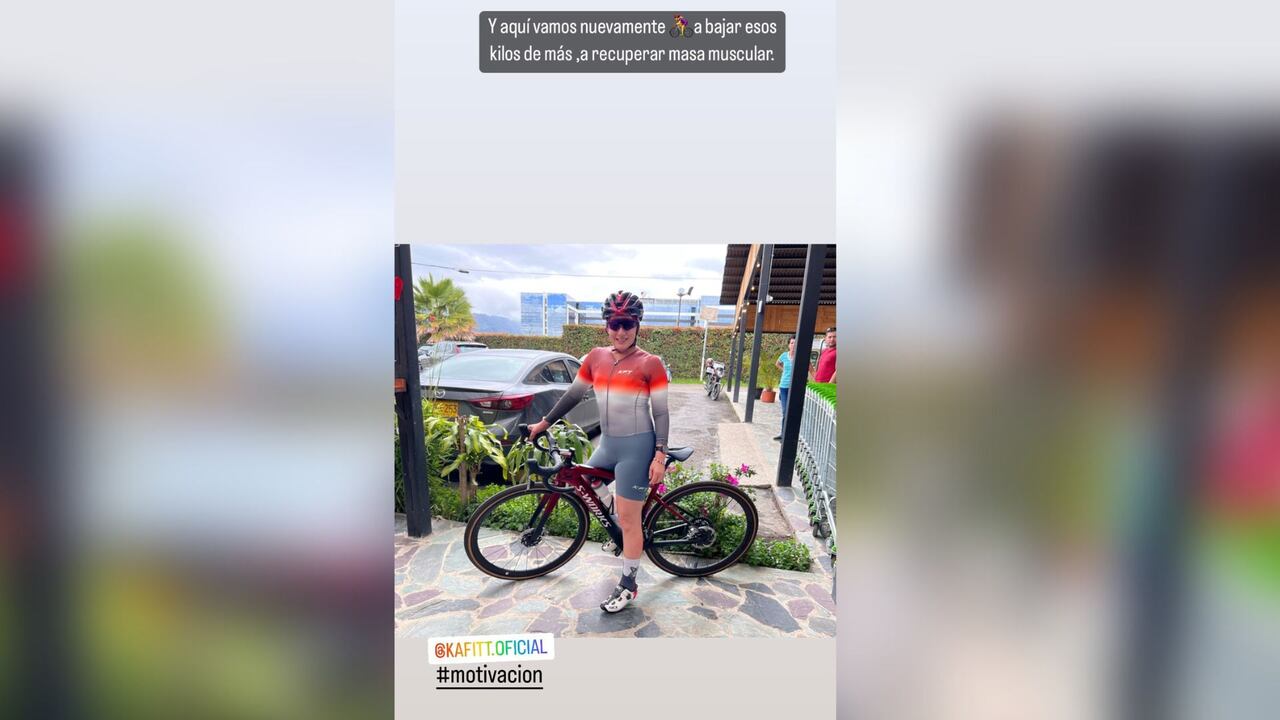 Flor Marina Gómez, mamá de Egan Bernal, lista para salir a montar en bicicleta.