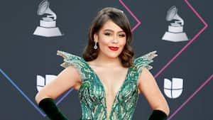 Juliana Velásquez asiste a la 22ª entrega anual del Latin GRAMMY en el MGM Grand Garden Arena el 18 de noviembre de 2021 en las Vegas, Nevada.