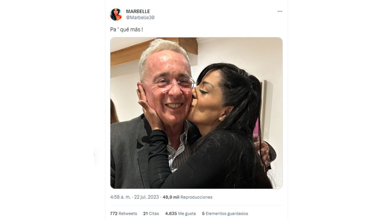 Marbelle le dio beso a Uribe y compartió el momento en redes, la foto desató toda clase de comentarios