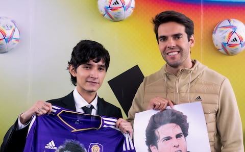 Viajó ocho horas para conocer a Kaká