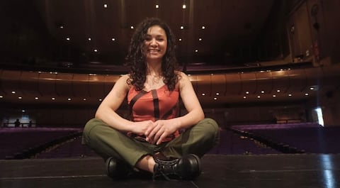 Sara, durante una presentación en el imponente Teatro Jorge Eliécer Gaitán.