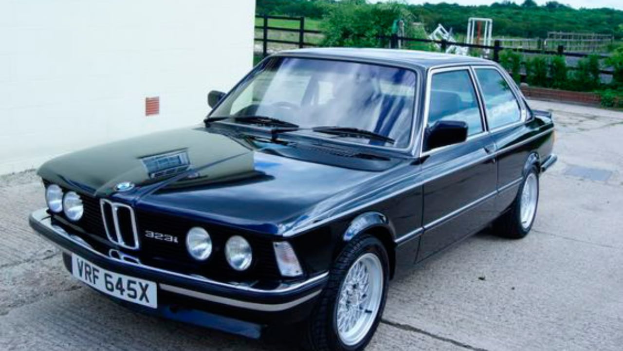 BMW 320i