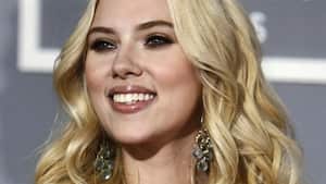 scarlett johansson sexy