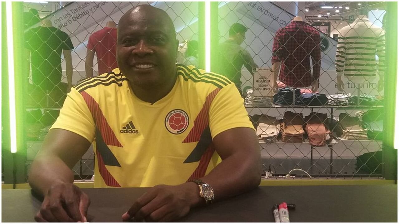 Freddy Rincón con la camiseta de la Selección Colombia