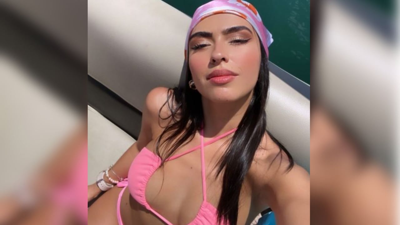 Jessica Bohórquez, presentadora WinSports, en bikini.
