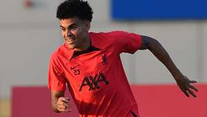 Luis Díaz durante un entrenamiento con el Liverpool.