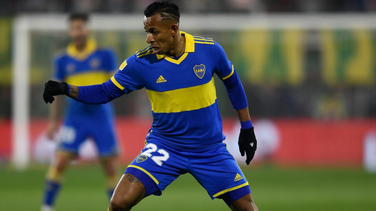 Sebastián Villa, jugador de Boca Juniors durante el partido contra Defensa y Justicia en la Liga Argentina