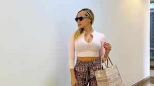 Instagram @elizabethloaiza