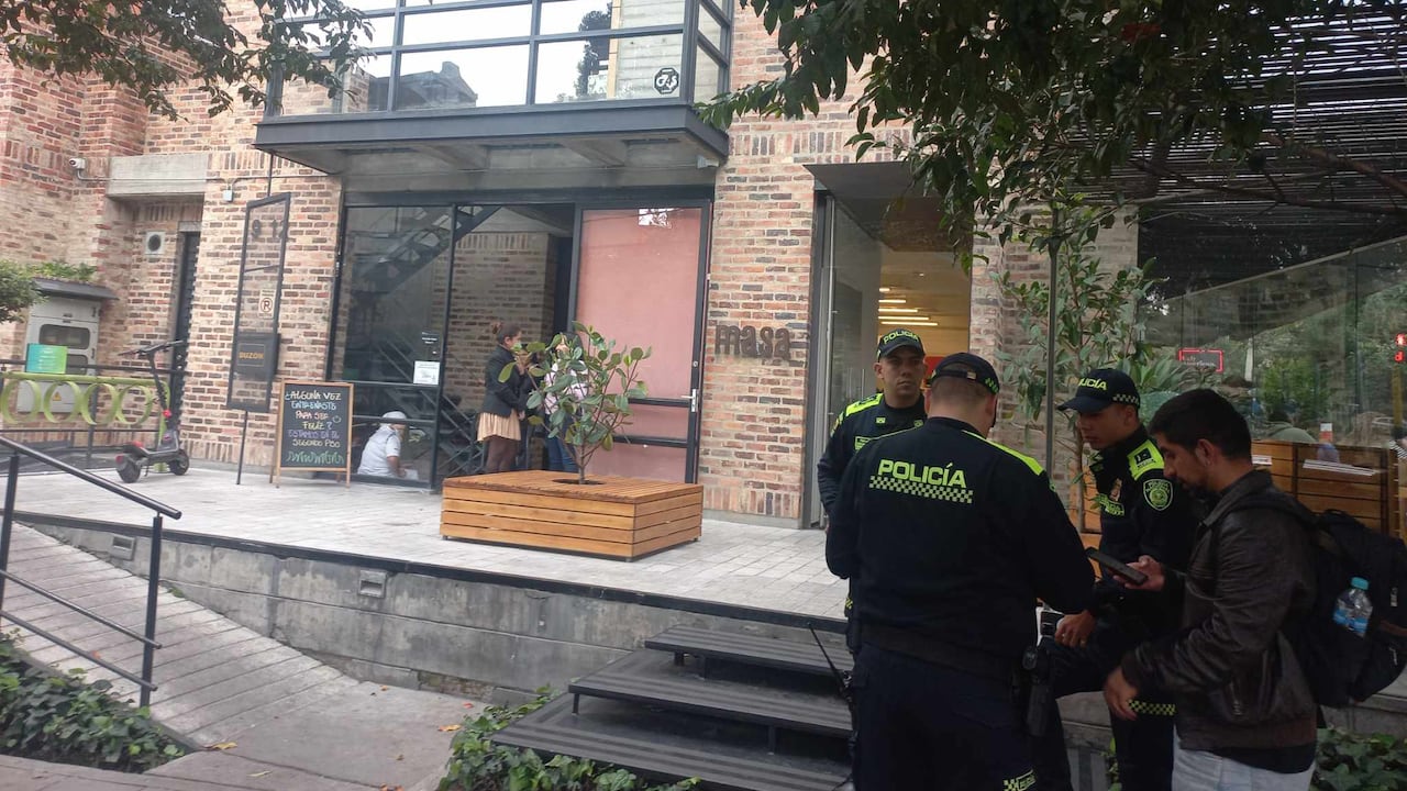 A un reconocido empresario le robaron un reloj Rolex en Bogotá en una panadería de la Zonta T