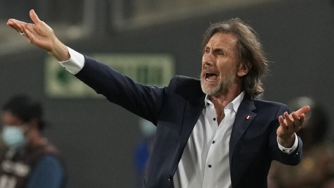 Peru's coach Ricardo Gareca reacts during a qualifying soccer match against Paraguay for the FIFA World Cup Qatar 2022 in Lima, Peru, Tuesday, March 29, 2022. (AP Photo/Martin Mejia)