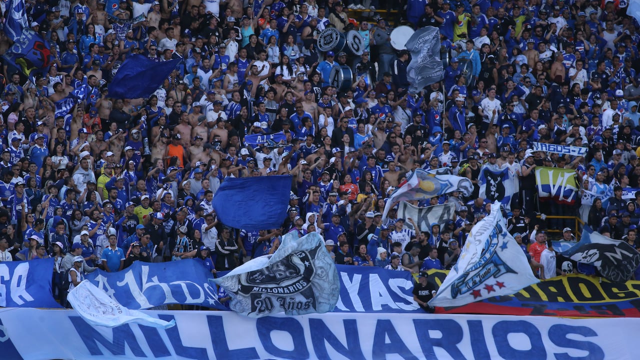 Aficionados de Millonarios en el Estadio El Campín