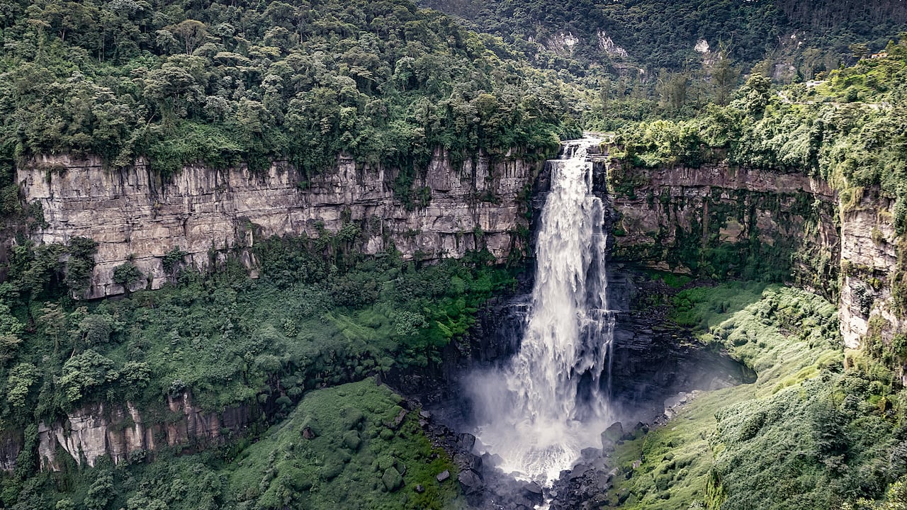 Carro cayó en el Salto del Tequendama y sus dos ocupantes murieron