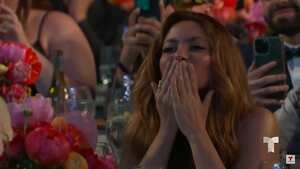 Shakira envía un beso a Maluma en plena gala de los Billboard