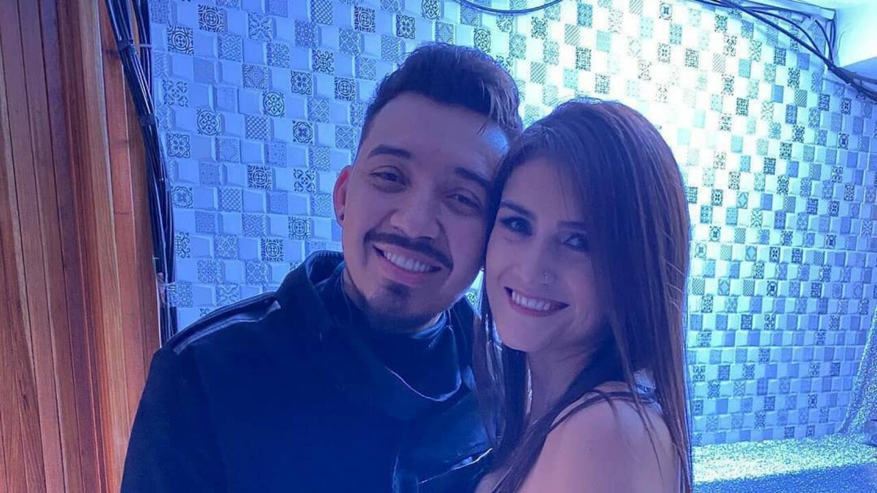 Las fotos en bikini más sensuales de la esposa de Lokillo