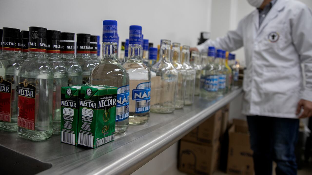 Juan Diego Alvira, licor adulterado