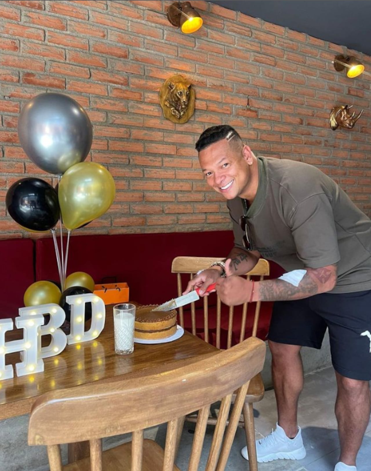 El exfutbolista durante su celebración de cumpleaños.