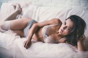 Y por último: ¿cómo hace para seguir manteniéndose así de espectacular? Hago mucho ejercicio, mínimo cuatro veces a la semana, independientemente de mi trabajo y de mi labor como mamá. Como saludable, aunque no perdono los dulces, pero no puedo dejar de hacer ejercicio porque también me ayuda a liberarme y a mantener despejada la cabeza. Soy muy disciplinada.