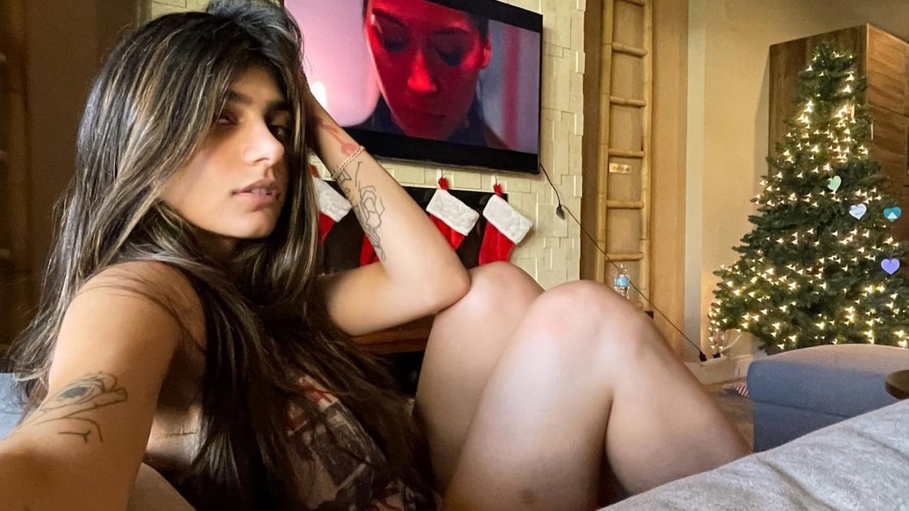 Mia Khalifa: en dónde descargar sus stickers de WhatsApp